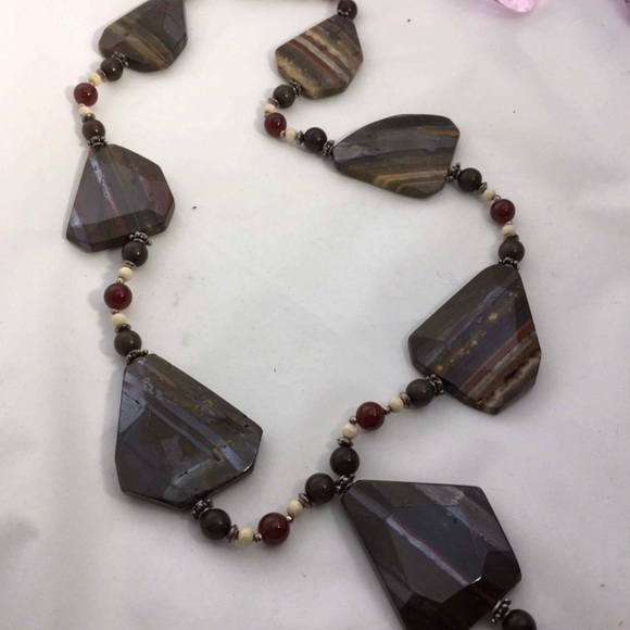 HANDCRAFTED UNIQUE Tiger Iron Gemstone Necklace - Picture 2 of 4